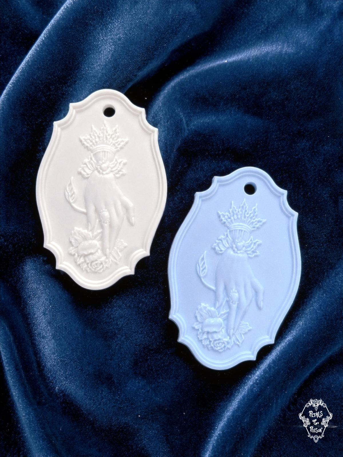 Gloomstone "Lucerna": A Wearable Fragrance Stone