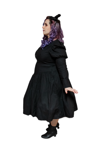 ARCHIVE: The "Malvolia" Dress in MANSION BLACK