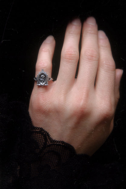 The "Lenore's Tomb” Curio Ring
