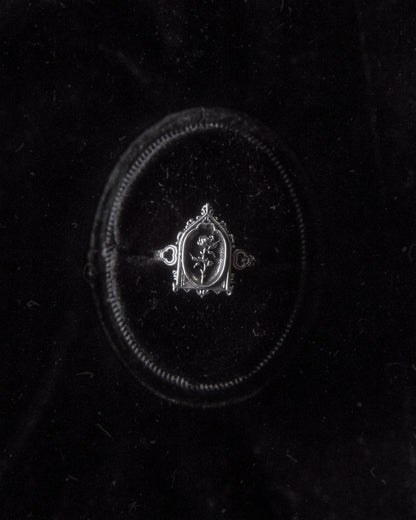 The "Lenore's Tomb” Curio Ring