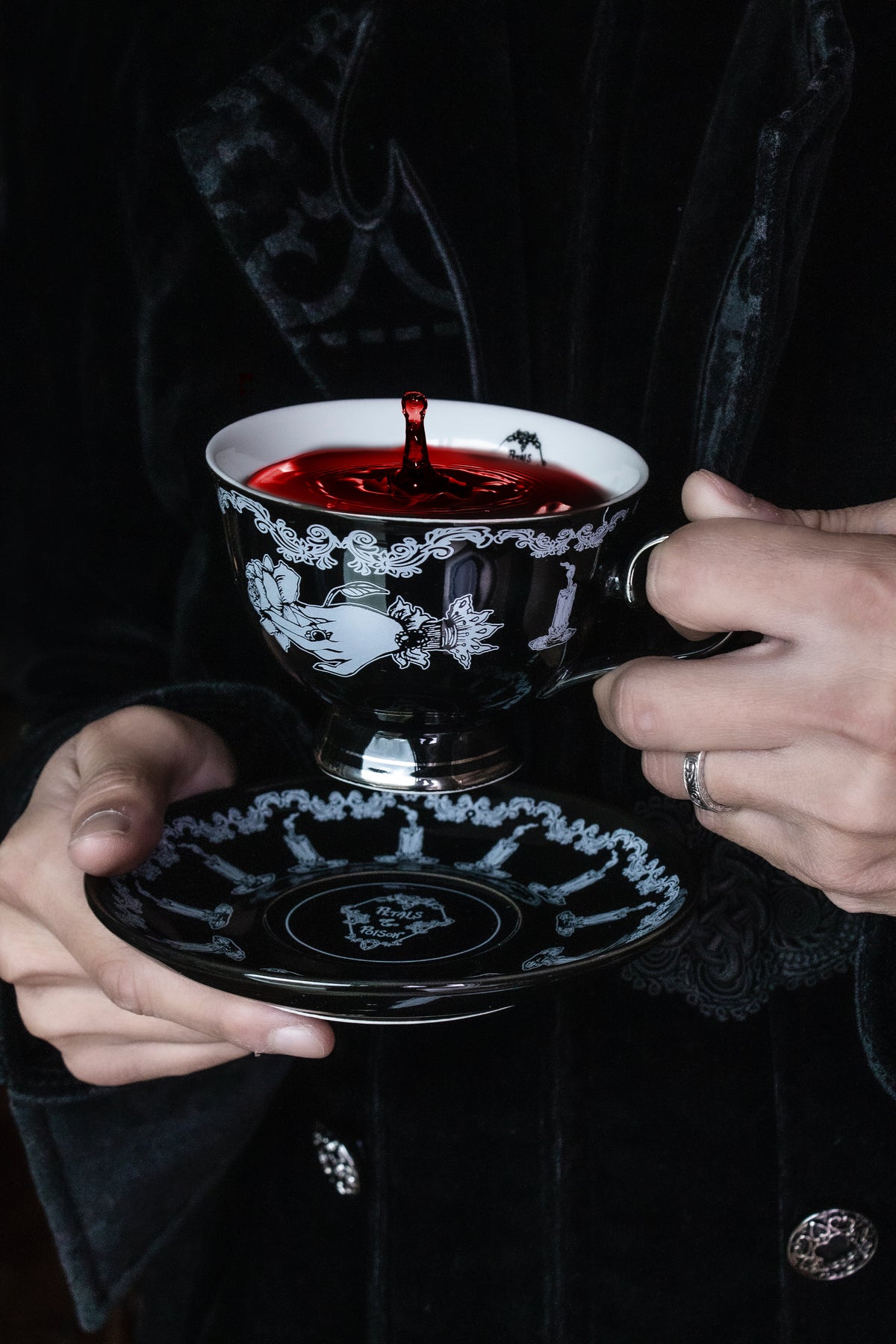 Lucerna Tea Set The Lucerna Tea Cup & Saucer Set – petalsandpoison